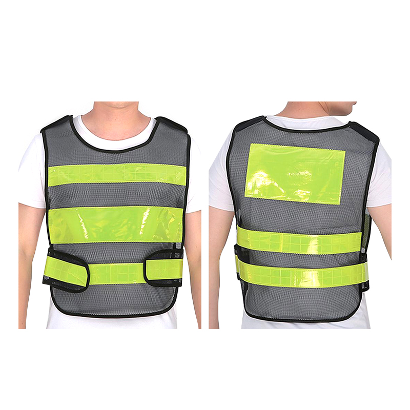 Nová vesta s rybářskou sítí